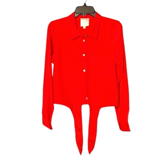 Romeo and Juliet Couture (NWT) Long Sleeve, Front Tie Top Size Medium - Picture 3 of 11